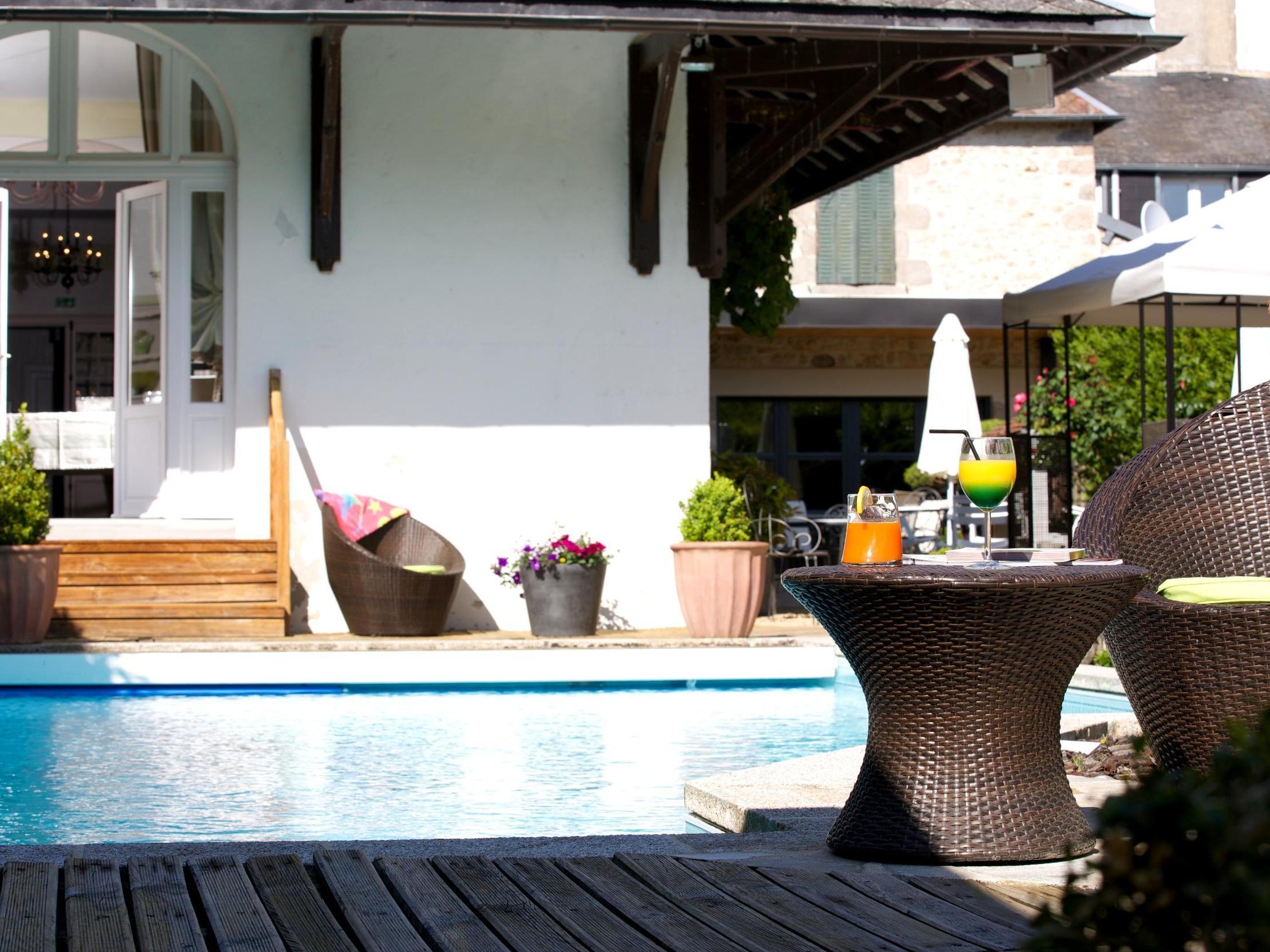 Logis Hotel Restaurant Nougier Saint-Etienne-de-Fursac Екстер'єр фото