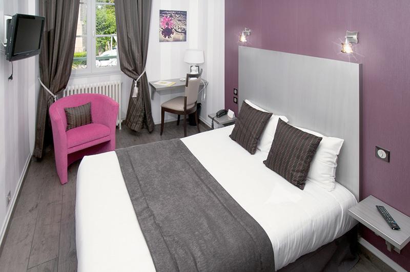 Logis Hotel Restaurant Nougier Saint-Etienne-de-Fursac Номер фото
